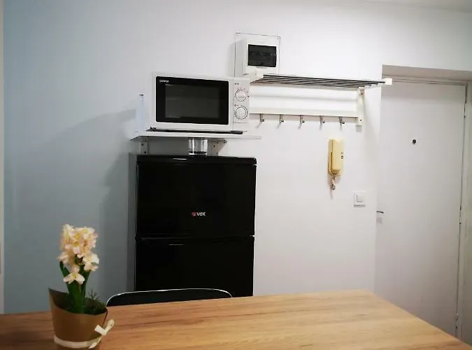 M&j's In The Centre Of *